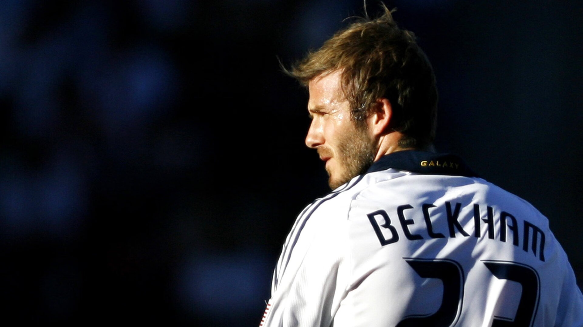 利刃归鞘时,抢七之夜,那尊沉默的神像睁开了眼睛